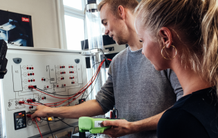 Lokale uddannelsesinstitutioner forpligter sig på ny ingeniøruddannelse i Fredericia